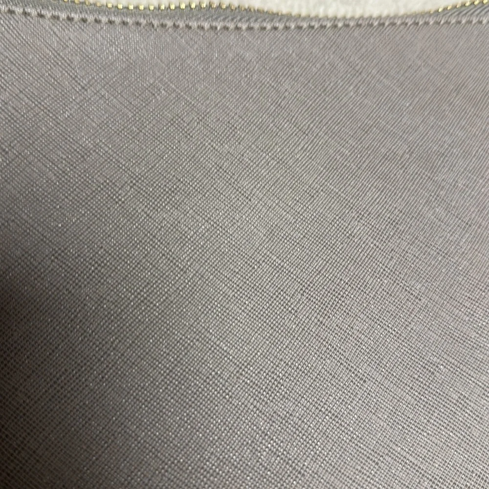Sole Society Gray Large Clutch IPad Top Zip Purse, LIKE NEW! NEVER USED!